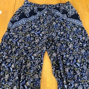 American Eagle Flowy Pants